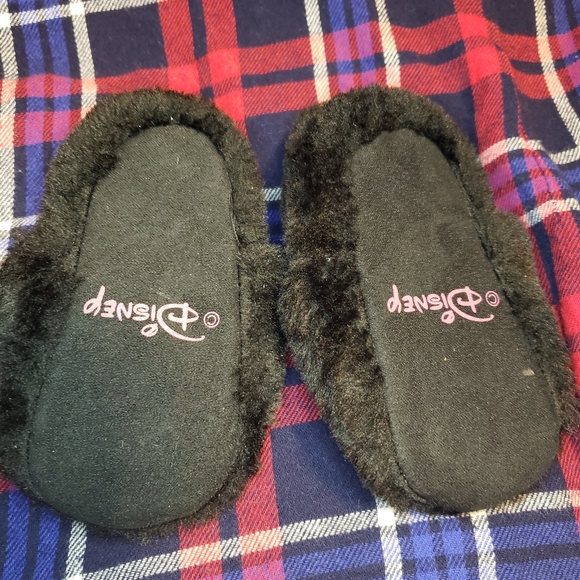 Minnie Slippers - Picture 3 of 3